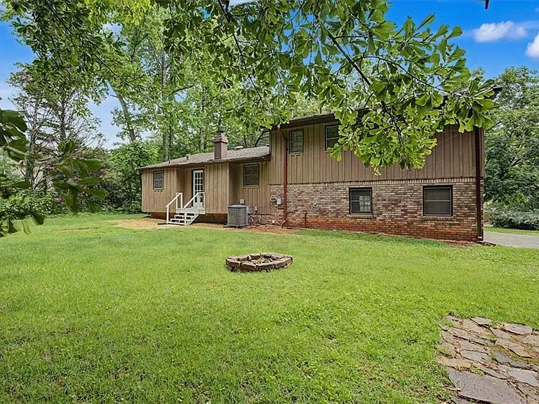 2985 Fredrick Dr — Photo 40