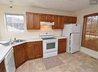 182 Hunters Ridge Dr, Lexington, SC 29072