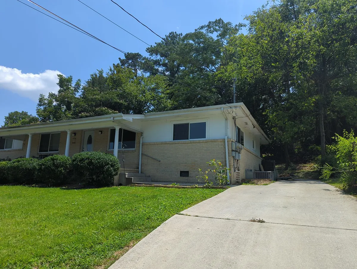 Building Photo - 124 Callan Dr #B