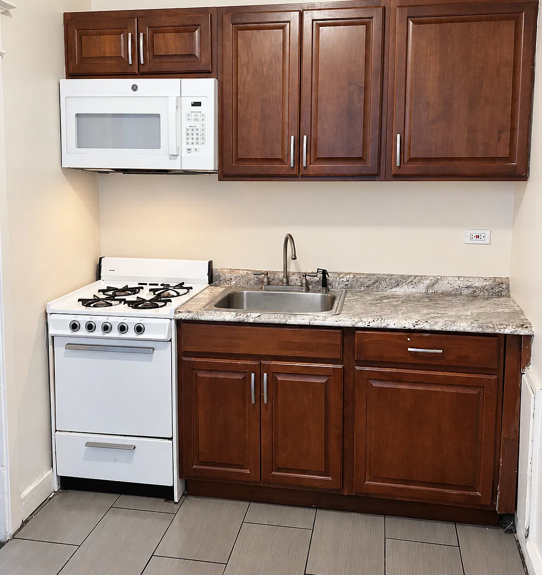 1 bed, $1,215 — Photo 3