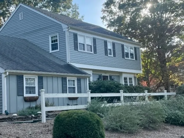 24 Bennington Rd, Clinton Twp., NJ 08801
