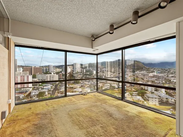1750 Kalakaua Ave APT 1511, Honolulu, HI 96826