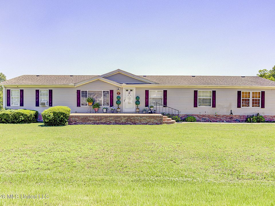 1st image of 304 Grey Creek Dr