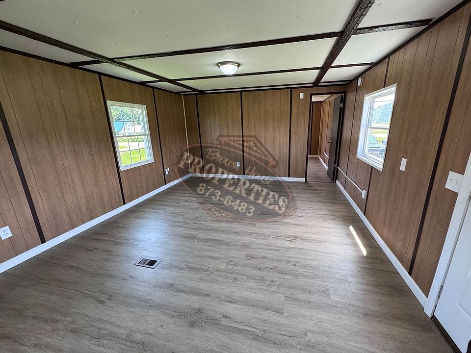 1st image of 1592 Hill Rd