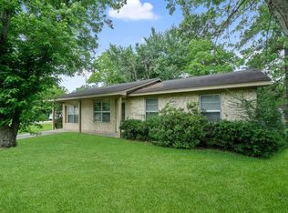 201 County Line Rd, Willis, TX 77378