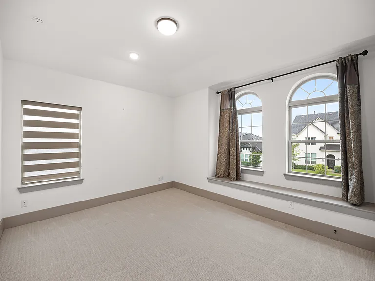 12189 Diamond Creek Dr — Photo 26