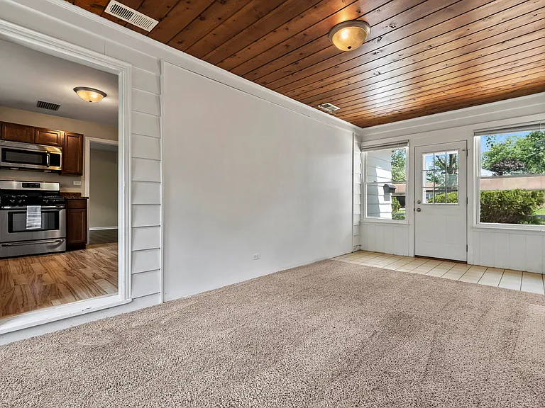 1514 N Washington St — Photo 13