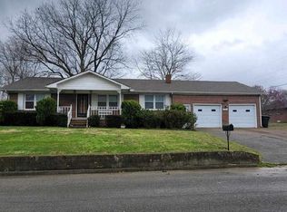 209 Cooper St, Martin, TN 38237