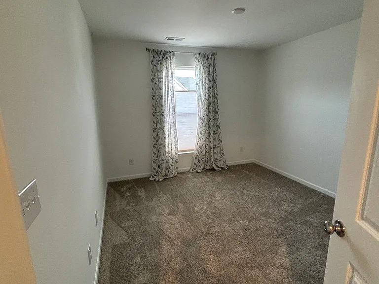 10312 Guardian Dr — Photo 32