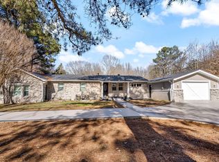 10464 E Holmes Rd, Collierville, TN 38017