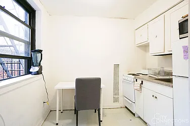 Rented by City Connections Realty