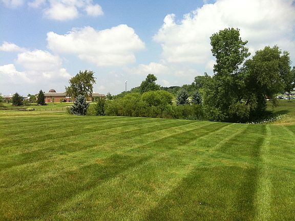 4th image of 2620 Myrick Ln