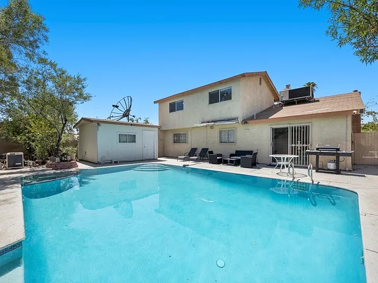3618 Redwood St — Photo 39