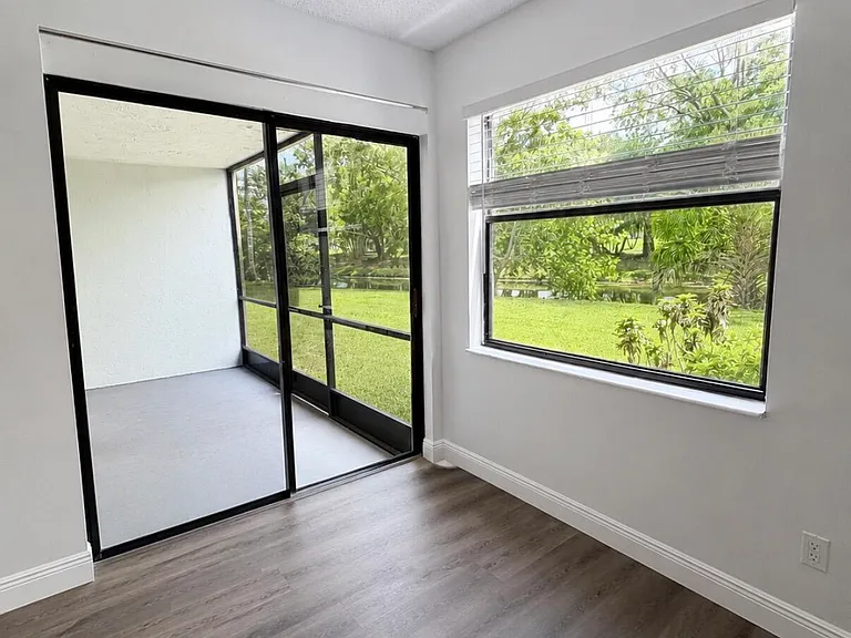 1407 Lakeview Dr E — Photo 8