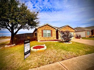 740 Lazy Crest Dr, Fort Worth, TX 76140