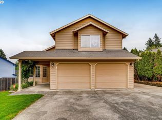 1160 NE Greenway Dr, Gresham, OR 97030