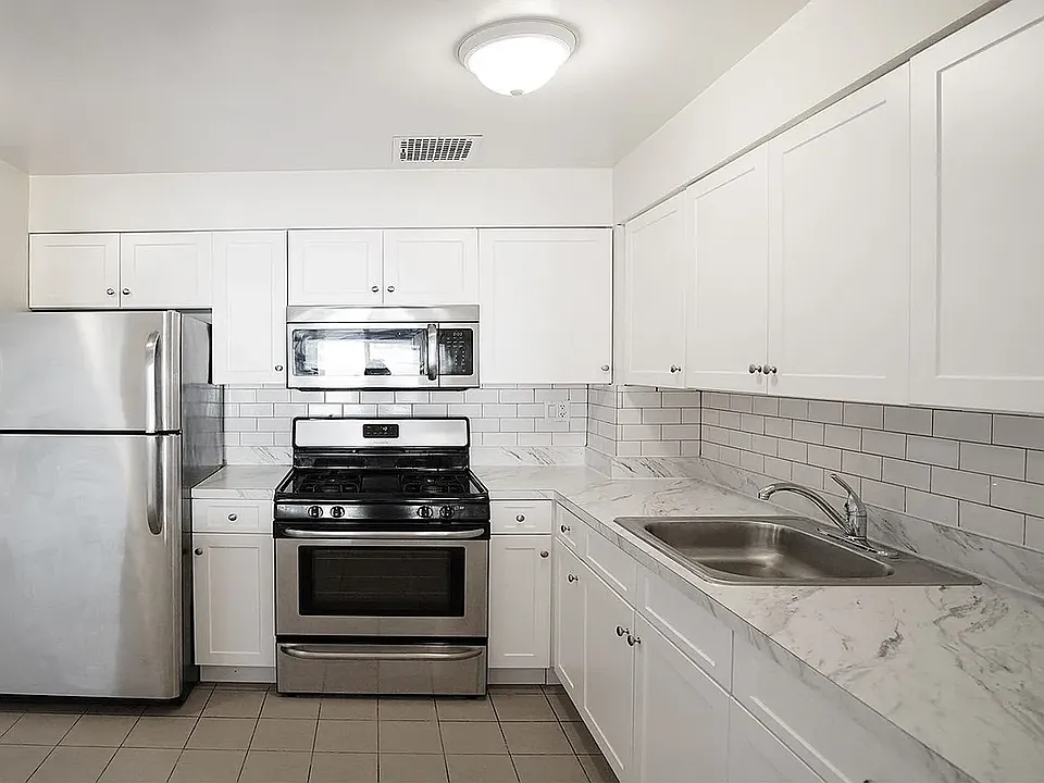 14-35 31st Rd #23