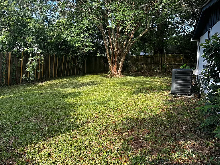 10757 S Hawaii Dr — Photo 26