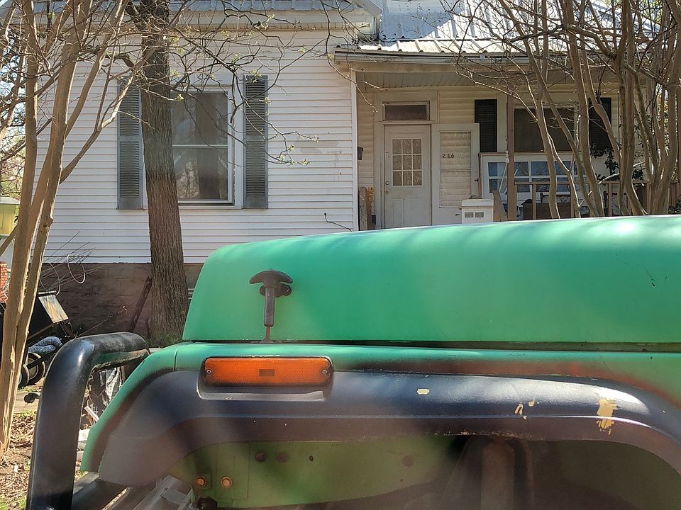 1st image of 216 E Van Buren Ave