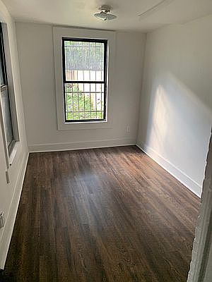 5th image of 502 Willoughby Ave