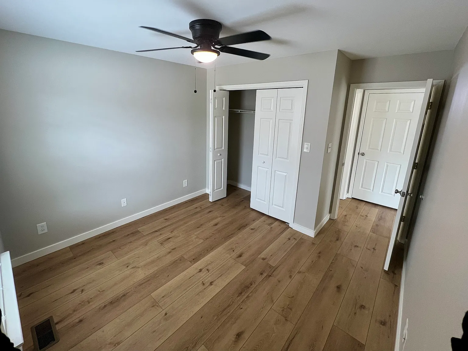 2 bed, 1200 sqft, $2,500 — Photo 4