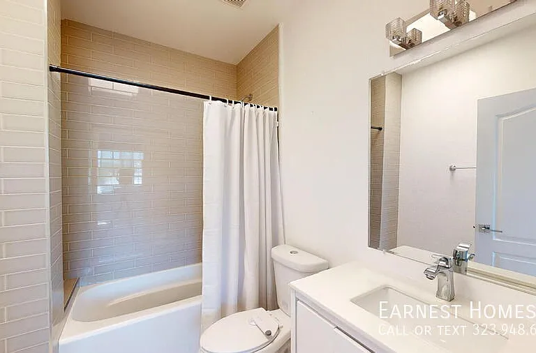 4348 Mammoth Ave #303 — Photo 17
