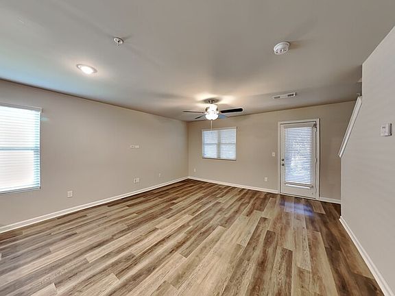 2nd image of 2148 Belmont Cir