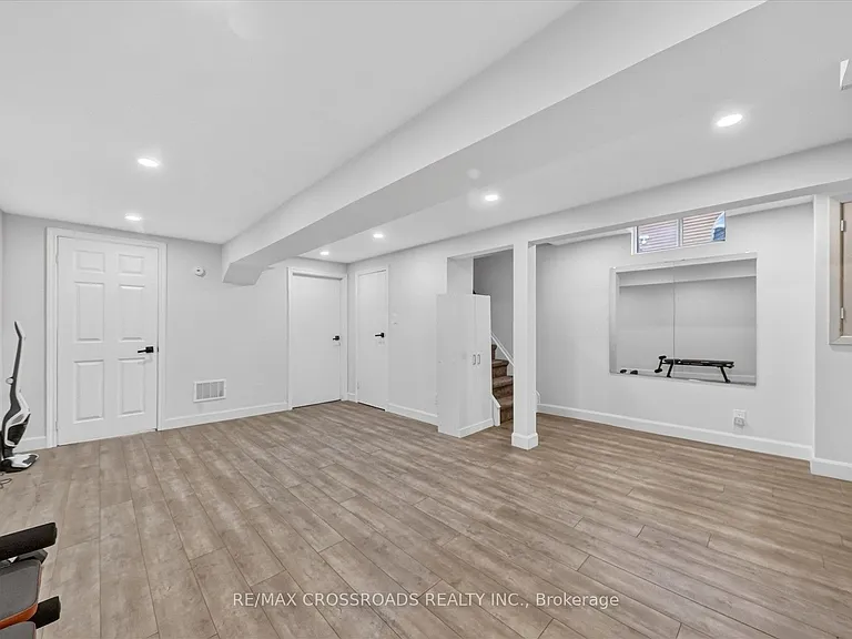 357 Pompano Ct — Photo 24