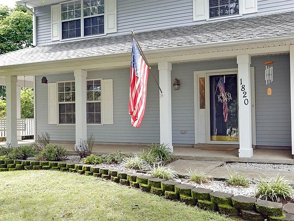 2nd image of 1820 Haverwood Park