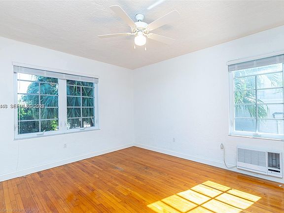 3rd image of 732 Euclid Ave APT 6