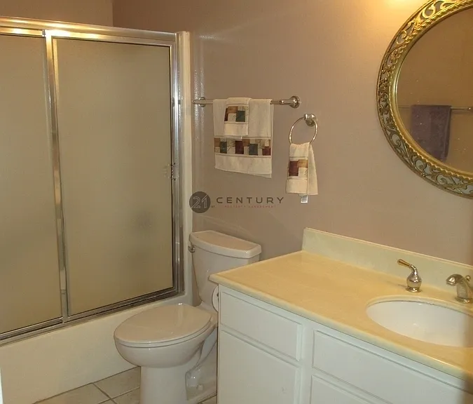 36 Dearborn Cir #36 — Photo 17