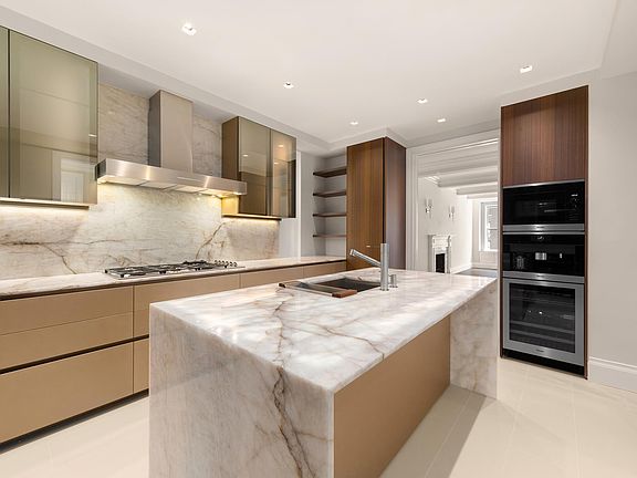 2nd image of 944 Park Ave Floor 6