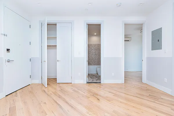 Rented by Nooklyn NYC LLC | media 14