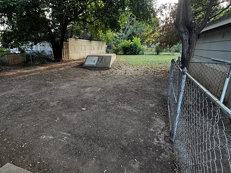 218 S Ash St — Photo 12