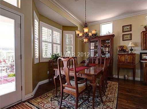 3rd image of 10509 Longwood Dr