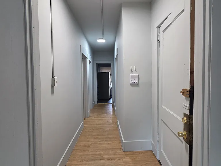 1142 E 67th St #1 — Photo 14