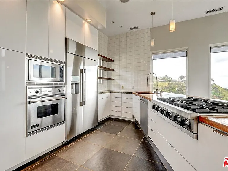 3850 Rambla Orienta — Photo 16
