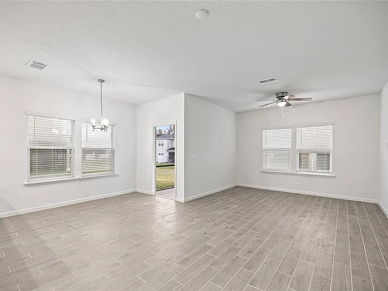 3644 SE 37th Ct — Photo 11