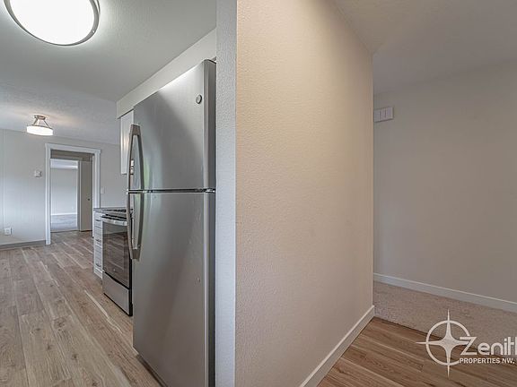 5th image of 5607 NE 30th Ave