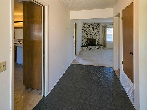 4th image of 17910 Mirasol Dr