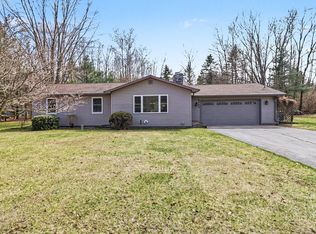 6335 W Shagway Rd, Ludington, MI 49431