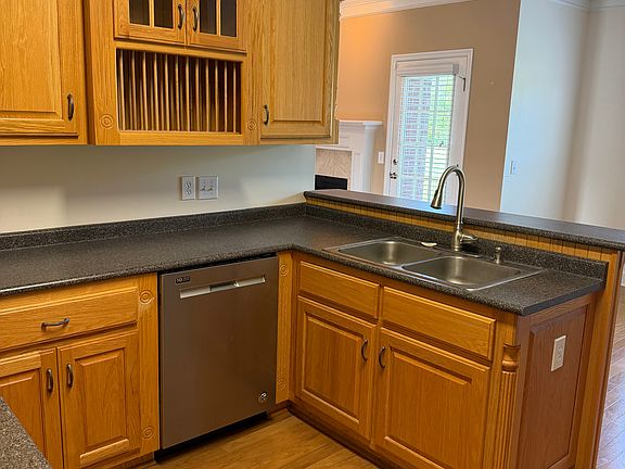5th image of 126 Cedar Run Ln