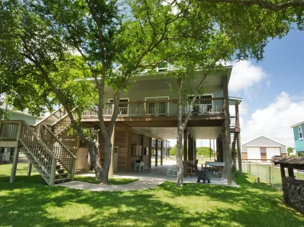 2569 County Road 291, Bay City, TX 77414