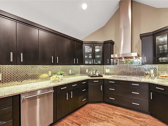 4th image of 11217 Falmouth Cir