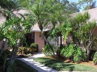 302 Kings Way, Naples, FL 34104