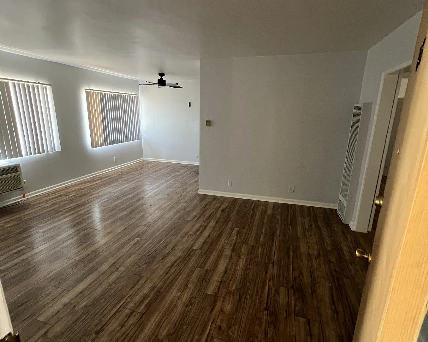 7025 Woodman — Photo 4
