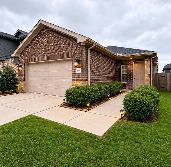 107 Wedgewood Trace Ln — Photo 1