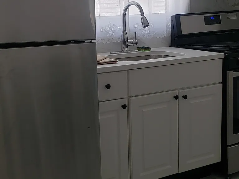 305 Woodside Ave #2 — Photo 15