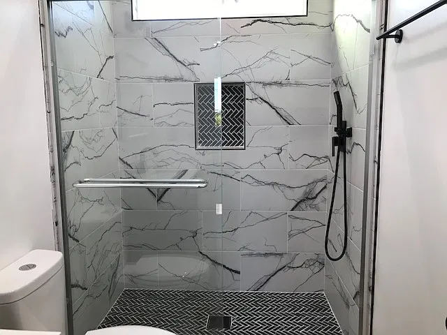 3 bed, 1000 sqft, $3,695 — Photo 4