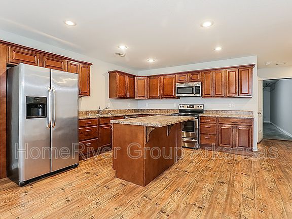 5th image of 311 E Thurman St #2